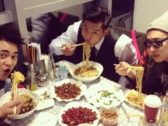 -文三里屯面馆(三里屯店)