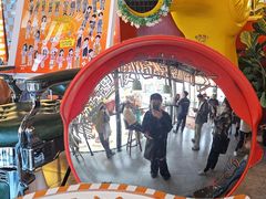 -瑞虹新天地月亮湾