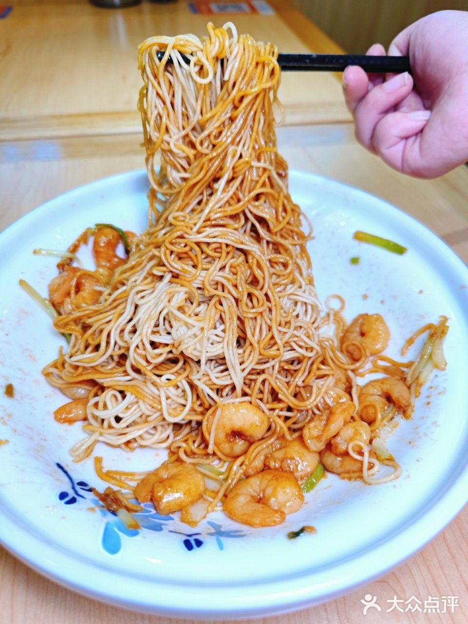 鲜笃酸菜鱼火爆魔都 性价比超值！ 