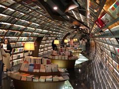 -钟书阁(珍园店)