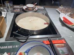 -尚尚仙·酸汤猪手·猪肚鸡火锅(华联万柳购物中心店)