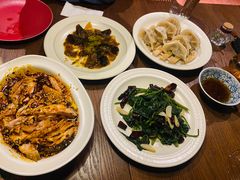 -肆海小川菜酒馆Wine Bistro (青年路店)