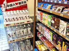 -全家便利店(秀沿路店)