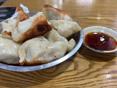 -黄阿姨锅贴大王(万航渡路店)