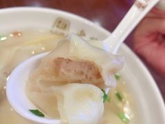 刀鱼馄饨-老半斋(福州路店)