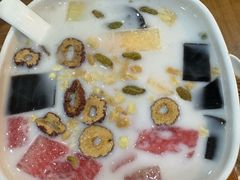 -老何家后安粉·糟粕醋海鲜火锅(三亚湾椰梦长廊店)