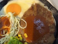 -汤姆家的牛排意面披萨(新城市广场店)