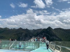 -百色大石围天坑群