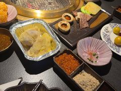 -铭牛烧肉·和牛海鲜自助(高新月牙湖店)