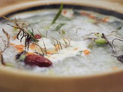 老广石橄榄鸡锅-白仁仔· 活烤海鲜 宵夜(豫园店)