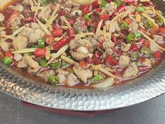 -有红鸡毛店·川菜(建设路店)