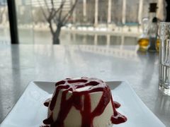 牛奶布丁-Fiume福弥意大利餐厅