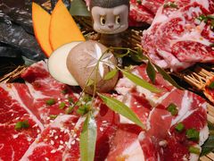 -山川小町·极番烧肉(新地假日广场店)