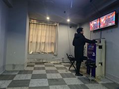 -VR 间客漫·PS电玩·虚拟现实包间游戏电竞(街道口店)