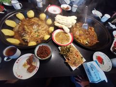 -小媳妇铁锅炖(安华街店)
