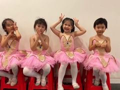 -百韵艺术少儿舞蹈培训学校(八方龙泊湾校区)