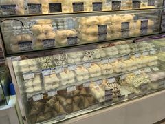 -白玉兰食品甜凤店(合生汇店)
