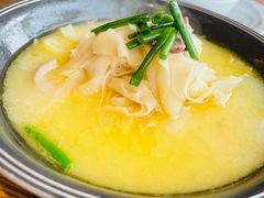 -蜜桃餐厅·伴山(湖滨商业街店)