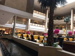 自助取餐区-新疆尊茂银都酒店