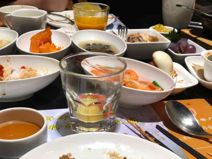 国邦茶餐厅(新昌店)-"[薄荷]环境:装修高级感很强,一般是四.
