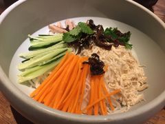 -云海肴·汽锅鸡·云南菜(天山百盛优客店)