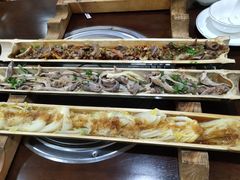 -胡须哥网红竹筒菜