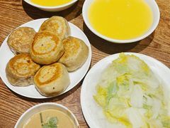-清真吴记门钉肉饼·喜多利