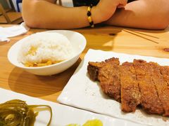香酥黑猪大排饭-光头匠