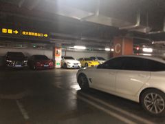 -万象城-停车场