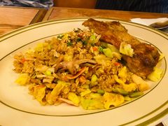-玛格萝妮比萨屋(陆家浜路店)