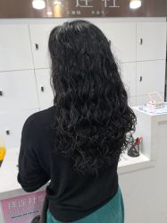 -镁连社·美联社