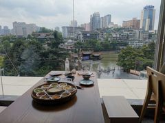 -包整·丝娃娃(一览甲秀楼风景店)