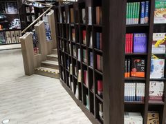 -钟书阁(群光广场店)