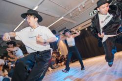 -CASTER跳舞俱乐部