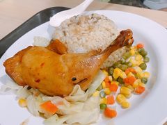 鸡腿饭-自然博物馆新馆2楼餐厅