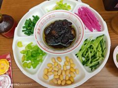 -刘淑芬·活鱼铁锅炖(北京首店)