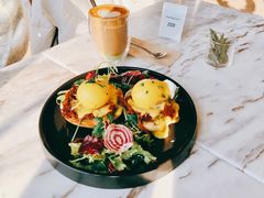 疯狂手撕牛肉班尼迪克蛋-The Rug Cafe(王府中环店)