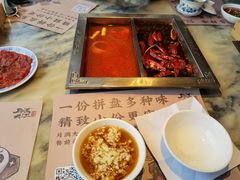 -月满大江火锅(总府路店)
