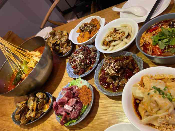 付小姐在成都(瑞虹天地月亮湾店)-"在月亮湾广场有一家人气美食付小姐