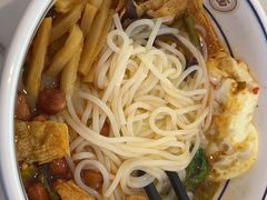 -弘束束柳州深巷螺蛳粉(珠江路店)