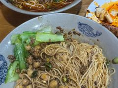 -丁丁猫重庆小面(徐州路店)