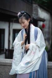 -汉仪华裳汉服馆(打浦桥店)