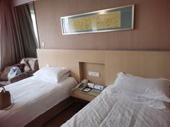 -南京双门楼宾馆(盐仓桥地铁站阅江楼店)