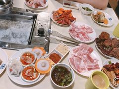 -爱客得牛排海鲜烤肉·火锅自助(春熙路黑金好店)