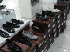 -云柏鞋业(十里堡店)