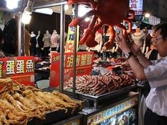 -六合夜市