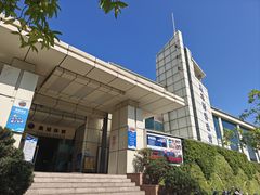 -奥冠体育华师附中恒温游泳馆