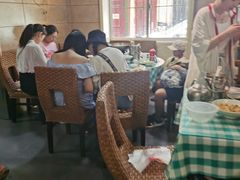大堂-昱龙大盆牛蛙馆(三兴街总店)