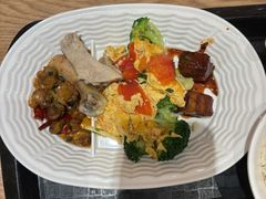 -大食代美食广场(上海中心店)