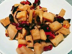 -姚姚酸菜鱼·金戈戈香港豉油鸡(喜荟城联名店)
